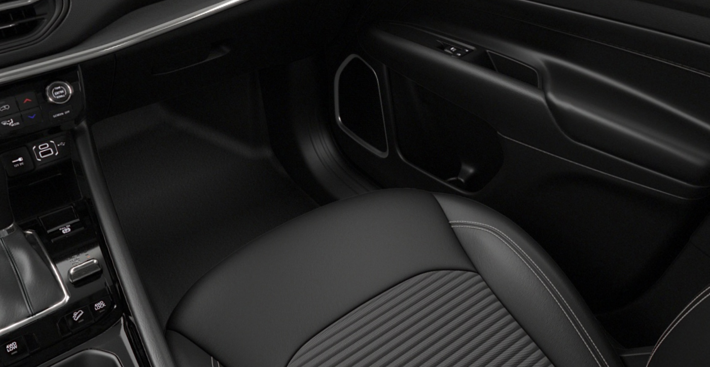 /content/dam/jeep/crossmarket/compass-reshuffle/phev/07-interior/Jeep-Compass-4xe-Model-Page-Reshuffle-Interior-3-1440x745-MY23-June-2023.png